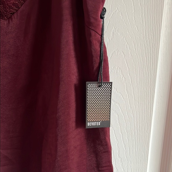 Women's Burgundy Lace Trim Top - Picture 3 of 4